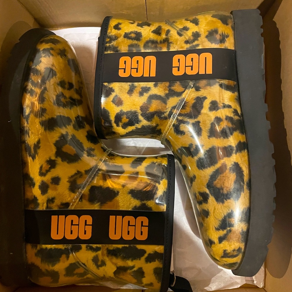Ugg classic clear mini panther boots